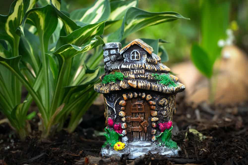 Miniature fairy gnome house for fairy gardens for beginners
